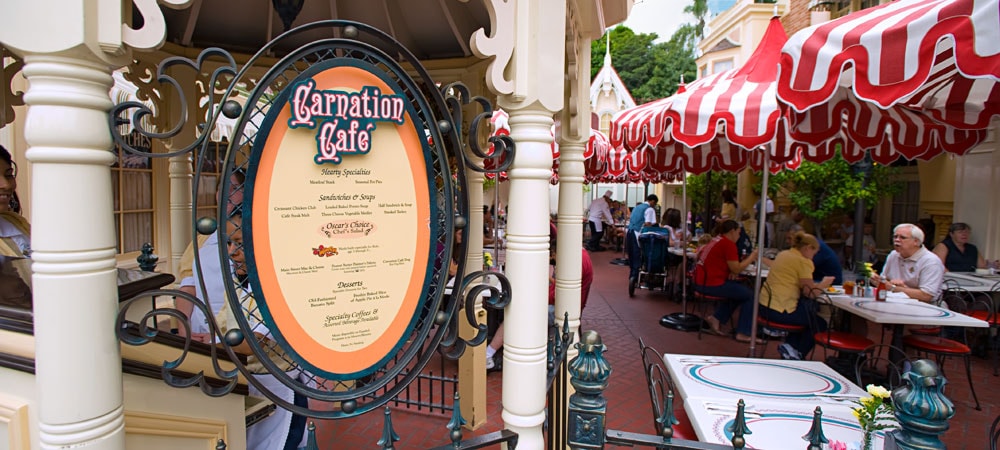 Outdoor Dining at Carnation Cafe