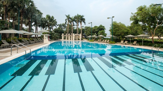The outdoor pool at Disney's Hollywood Hotel at Hong Kong Disneyland