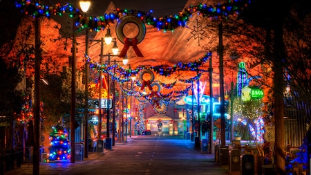 Best Disneyland  Christmas  2019  Tips and Tricks Guide