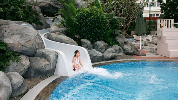 香港ディズニーランド ホテル プール 香港ディズニーランド リゾート