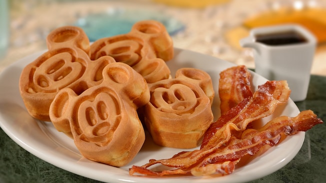average meal cost in disney world for two people