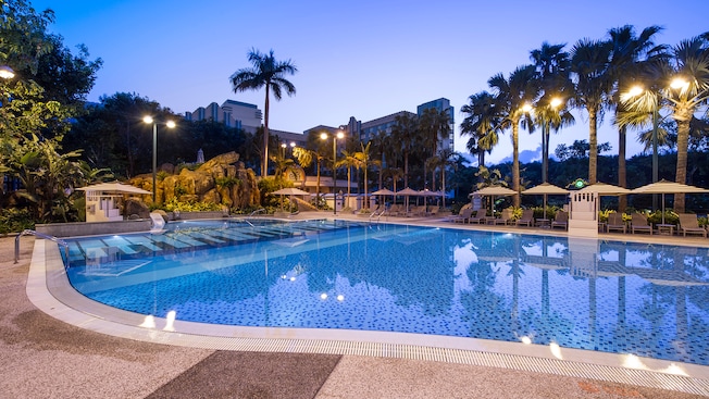 ディズニー ハリウッド ホテル プール 香港ディズニーランド リゾート