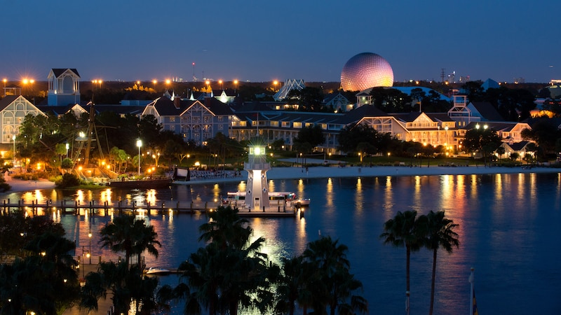 Room Rates At Disney S Yacht Club Resort Walt World Panoramic View Of Disney S Beach Club Resort And Crescent Lake Lit Up At Night