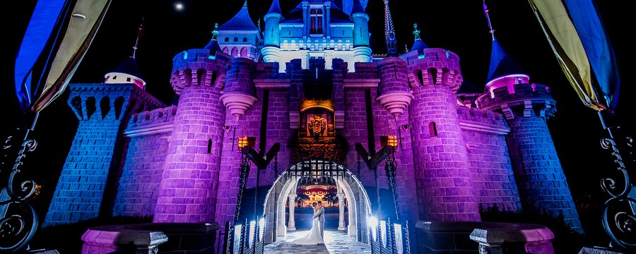Pernikahan 'Disney Fairy Tale' | Hong Kong Disneyland Resort